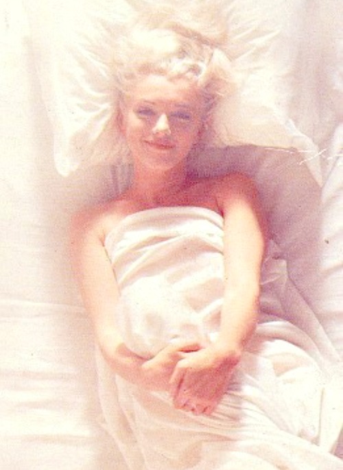 tumblr_n3xsdd2kM21r19moio1_500.jpg