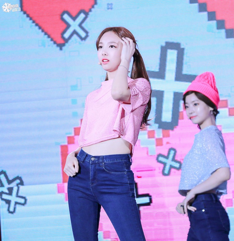 4d7e19505f5679c4a29eff83a4ef3fd5_dUxfsPE7cdpuYFDu2G.jpg