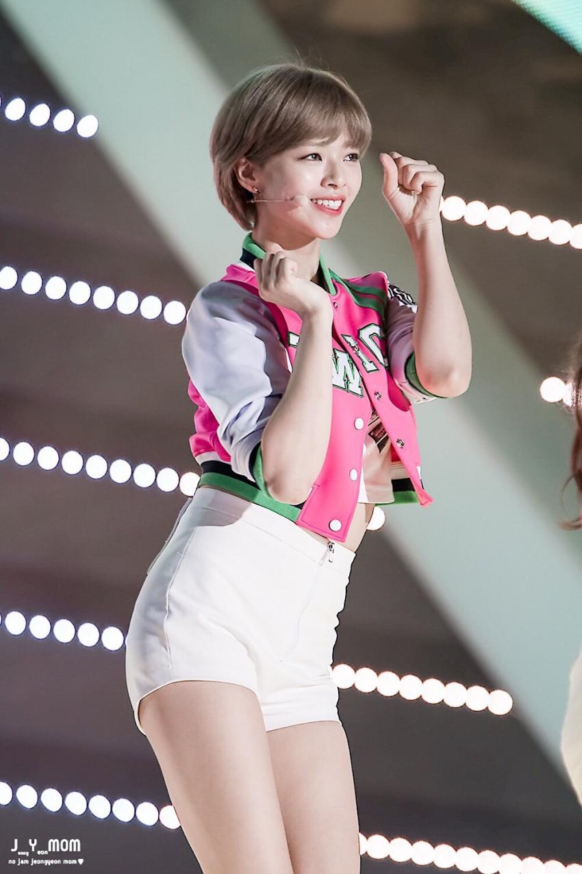 DMC 페스티벌 정연.jpeg