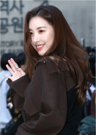 투와이스 선미.JPG