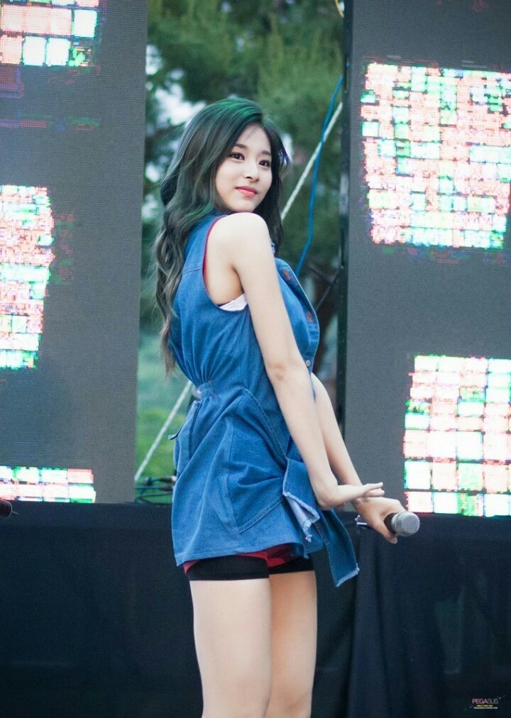 트와이스 쯔위 3.jpg