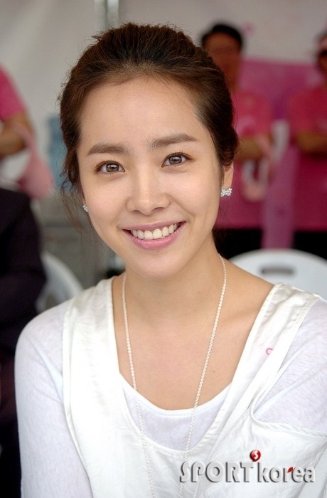 한지민3.jpg