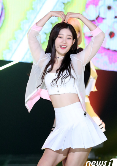 정채연2.png