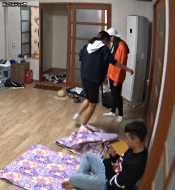 1a60172f0e8fb7339ace3d1c6827bfaa.gif