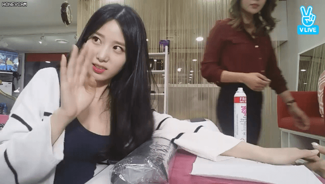 R1024x01.gif