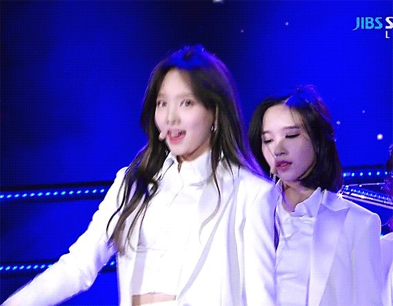 7DE2FE82-272C-4F42-9FDB-3D0CCB39C250.gif