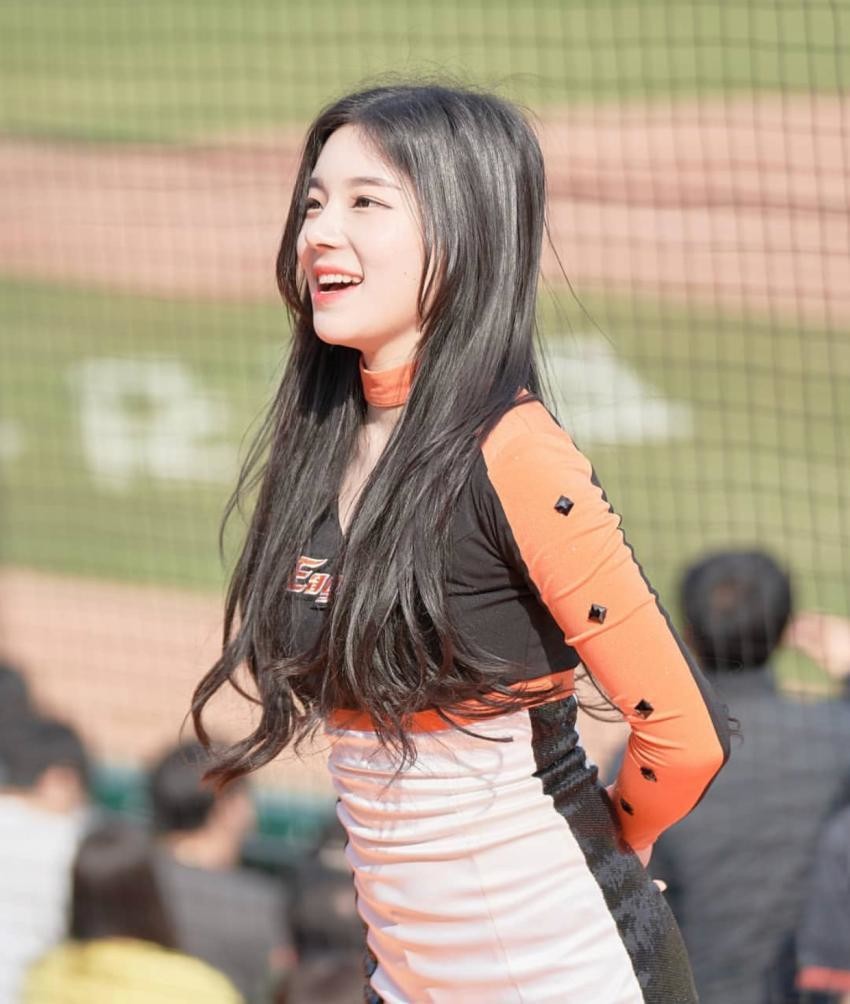 아이린닮은 치어리더
