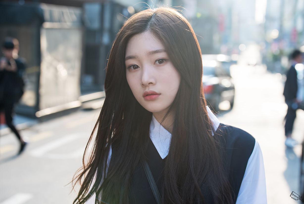 겁내 아련한 채연이