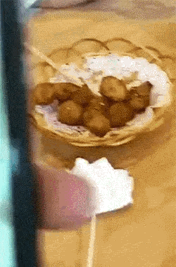 3626726_1526030739012.gif