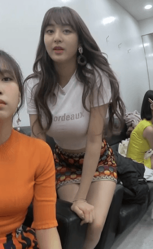 ezgif.com-resize.gif