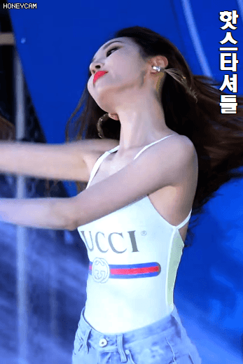 787D8531-D4DA-423E-87C8-C368182F7144.gif