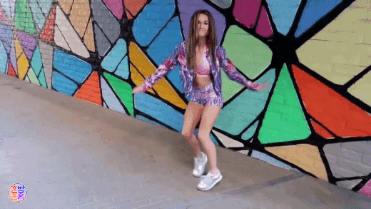 ezgif.com-resize.gif