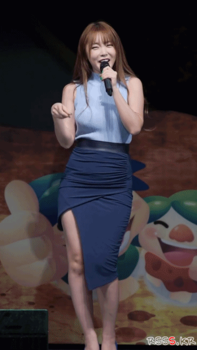 AAw5aa3246e5b35b.gif