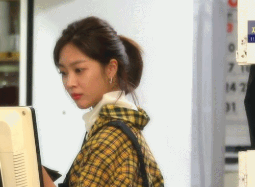 HqMkOmE.gif