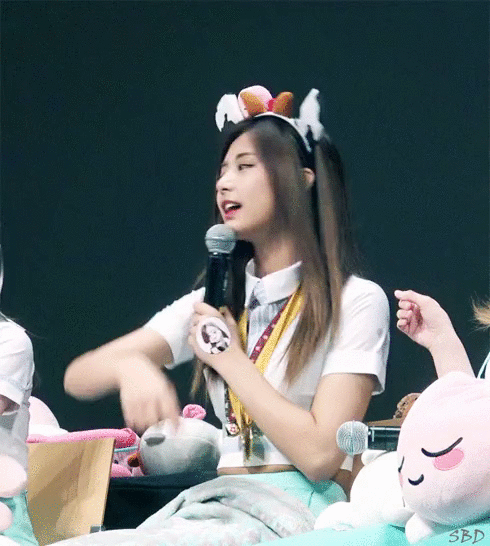 2JN8VR4.gif
