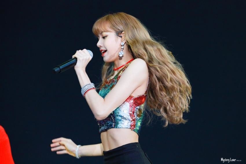 180622 롯데팸콘 리사 (3).jpg