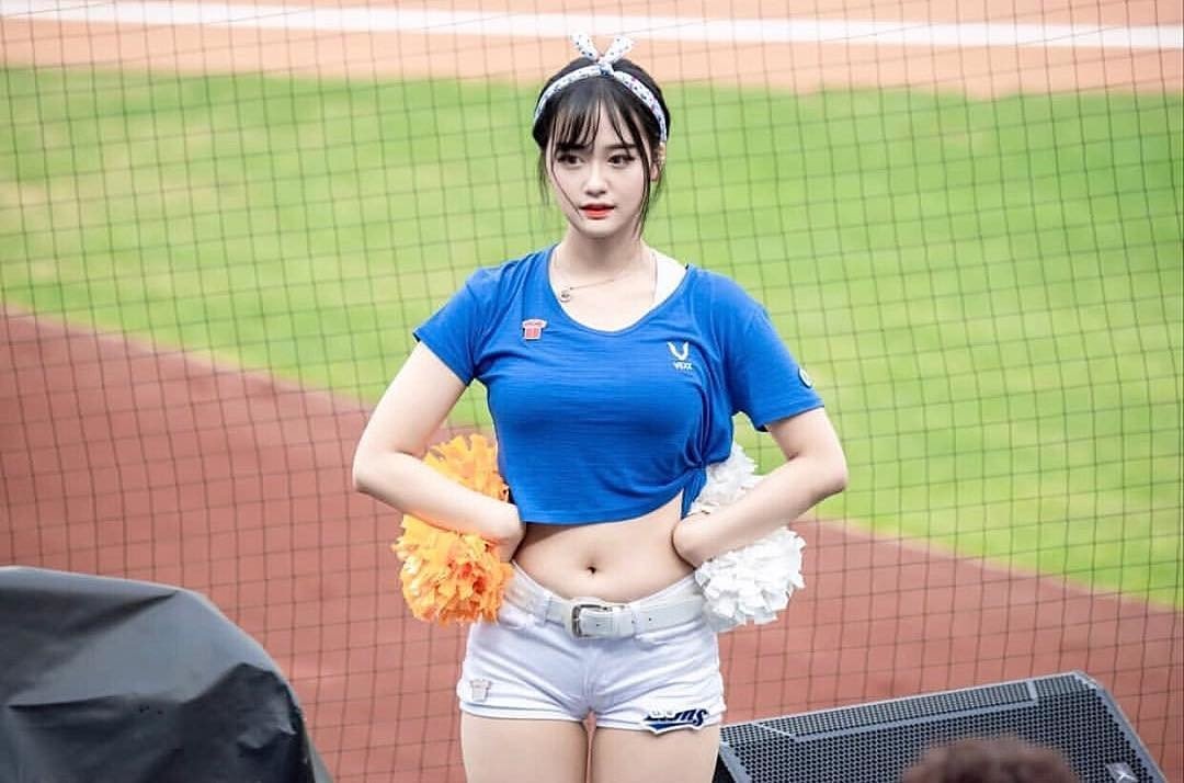 황다건 치어리더 (4).jpg