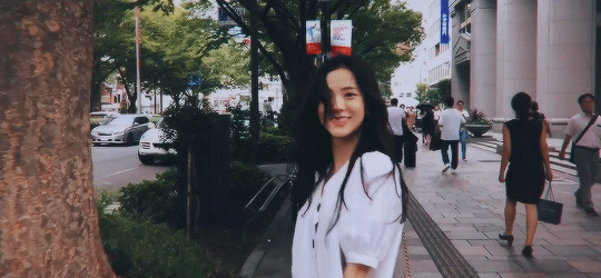 1544066816175.gif
