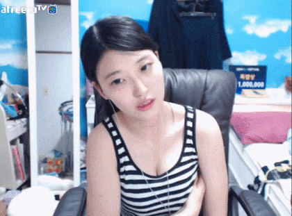 0C00C250-EEE0-46FE-90F2-6C063F2B00BF.gif