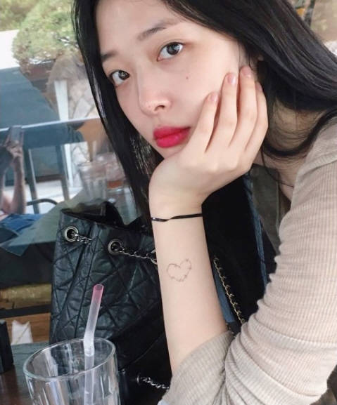 설리.jpg