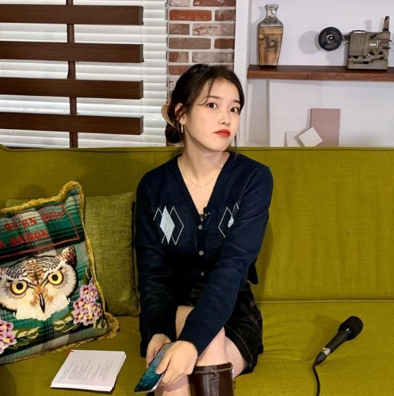 아이유 2.PNG