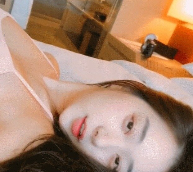 신재은3.PNG